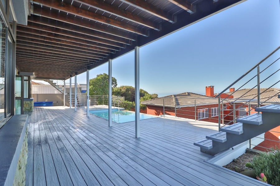 8 Bedroom Property for Sale in Reebok Western Cape